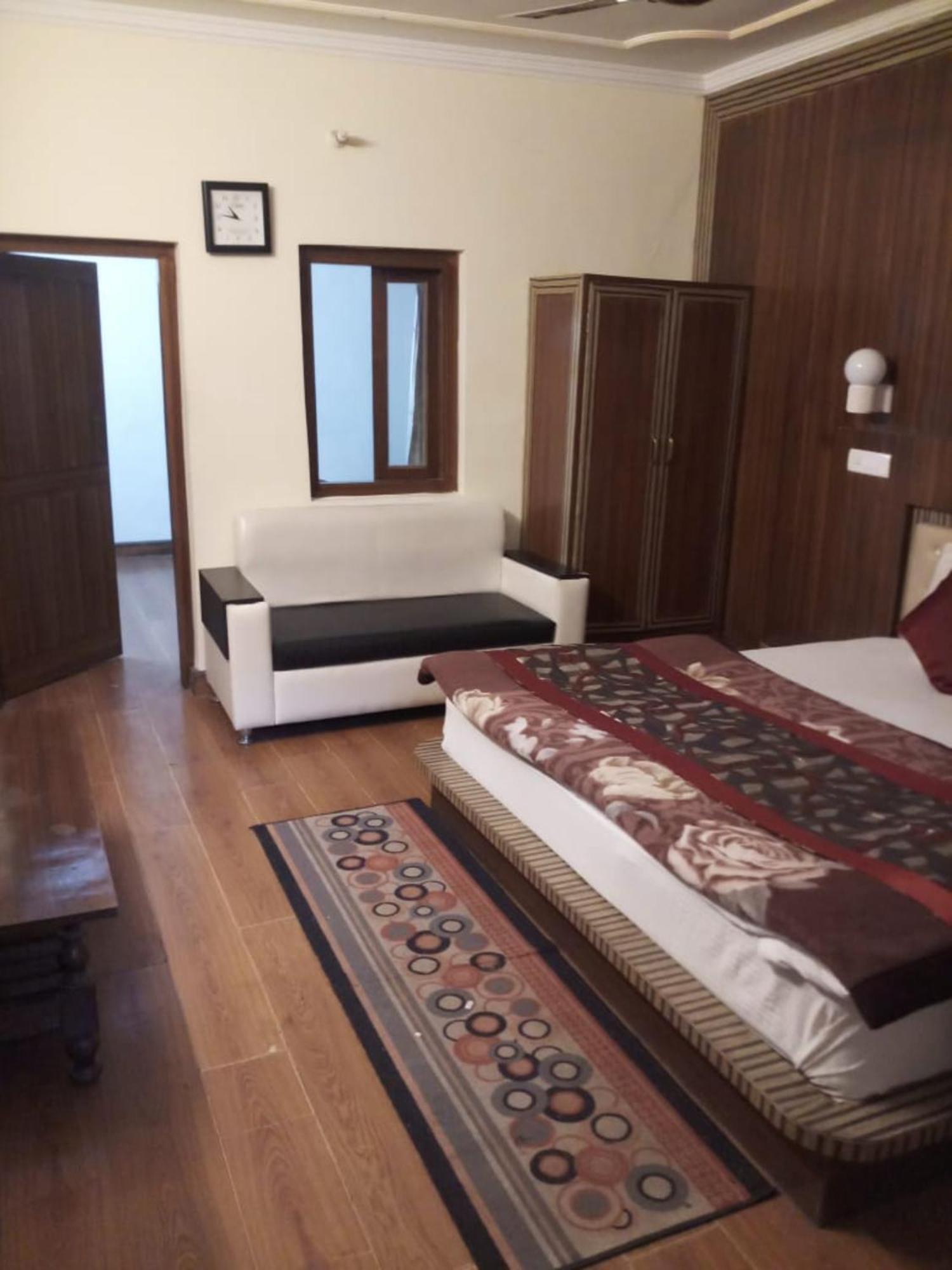 Goroomgo Moon Nainital Near Naini Lake - Parking & Lift Facilities -Hygiene And Spacious Room - Best Seller Exterior foto