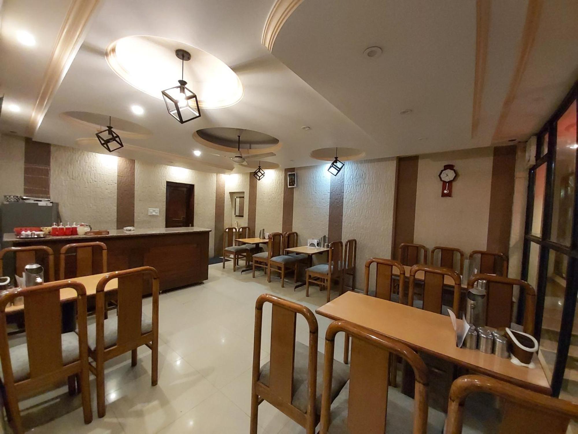 Goroomgo Moon Nainital Near Naini Lake - Parking & Lift Facilities -Hygiene And Spacious Room - Best Seller Exterior foto