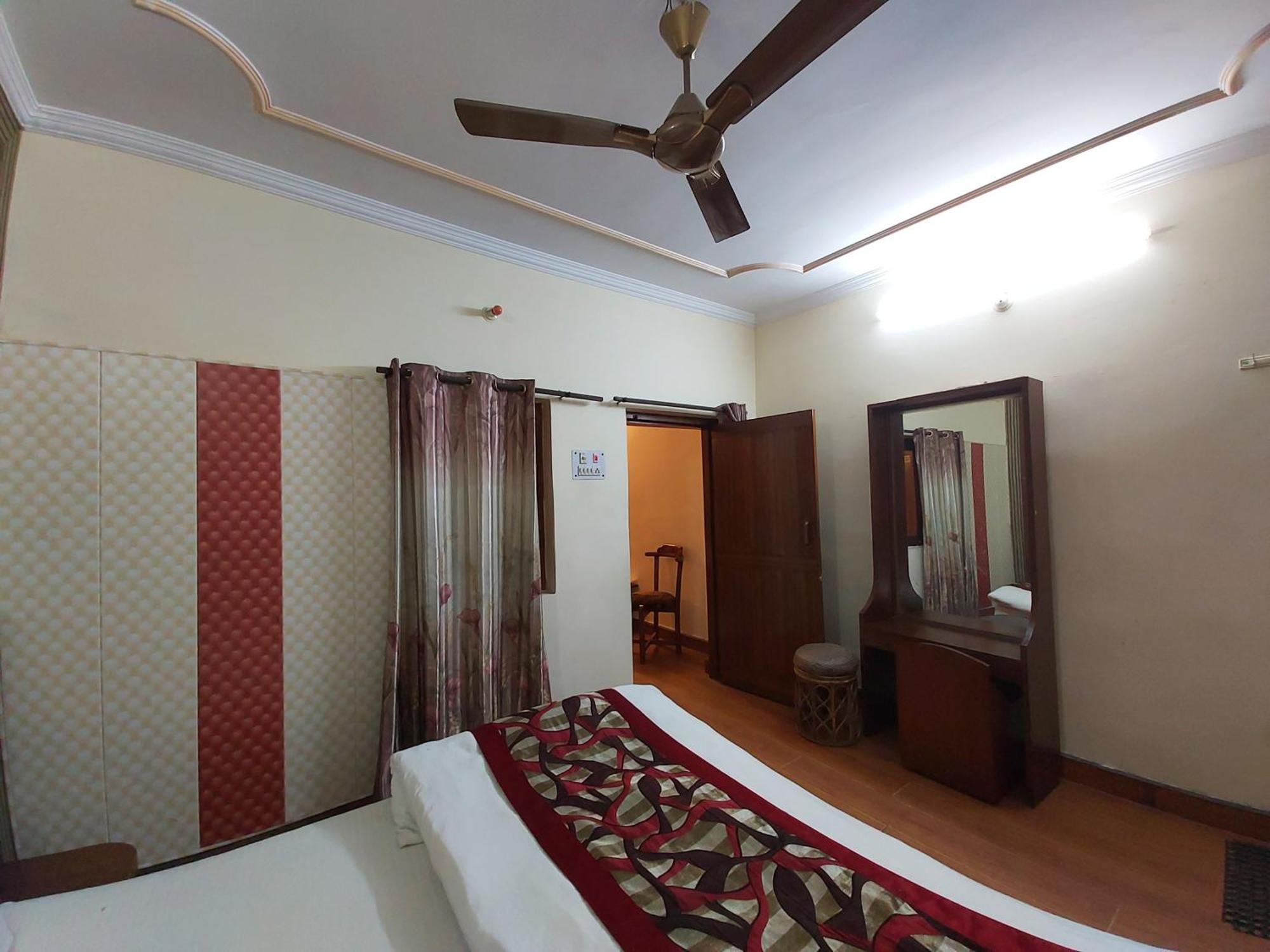 Goroomgo Moon Nainital Near Naini Lake - Parking & Lift Facilities -Hygiene And Spacious Room - Best Seller Exterior foto