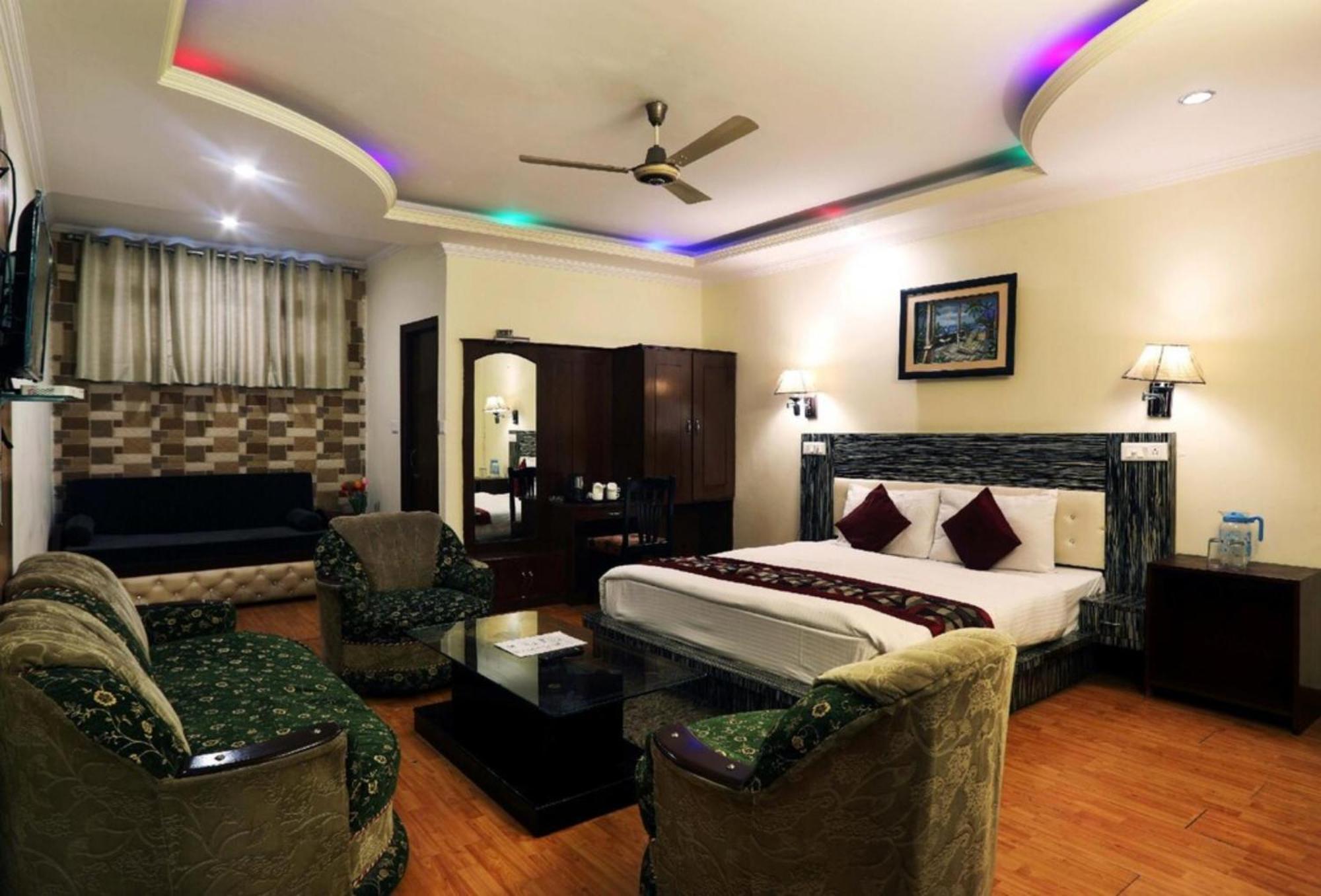 Goroomgo Moon Nainital Near Naini Lake - Parking & Lift Facilities -Hygiene And Spacious Room - Best Seller Exterior foto