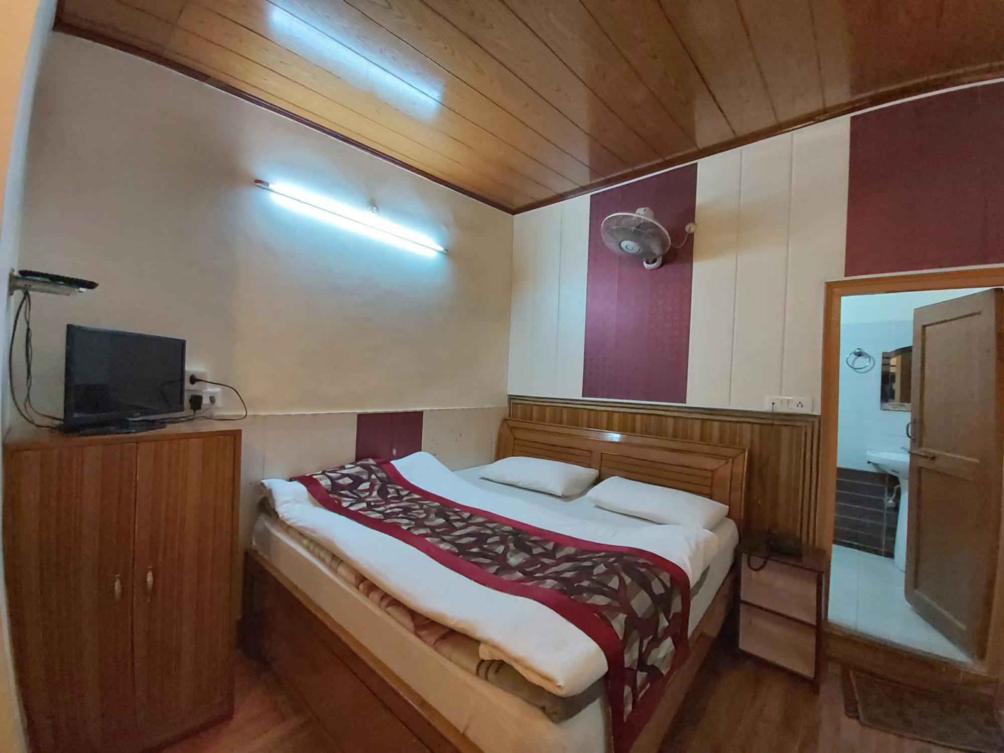 Goroomgo Moon Nainital Near Naini Lake - Parking & Lift Facilities -Hygiene And Spacious Room - Best Seller Exterior foto
