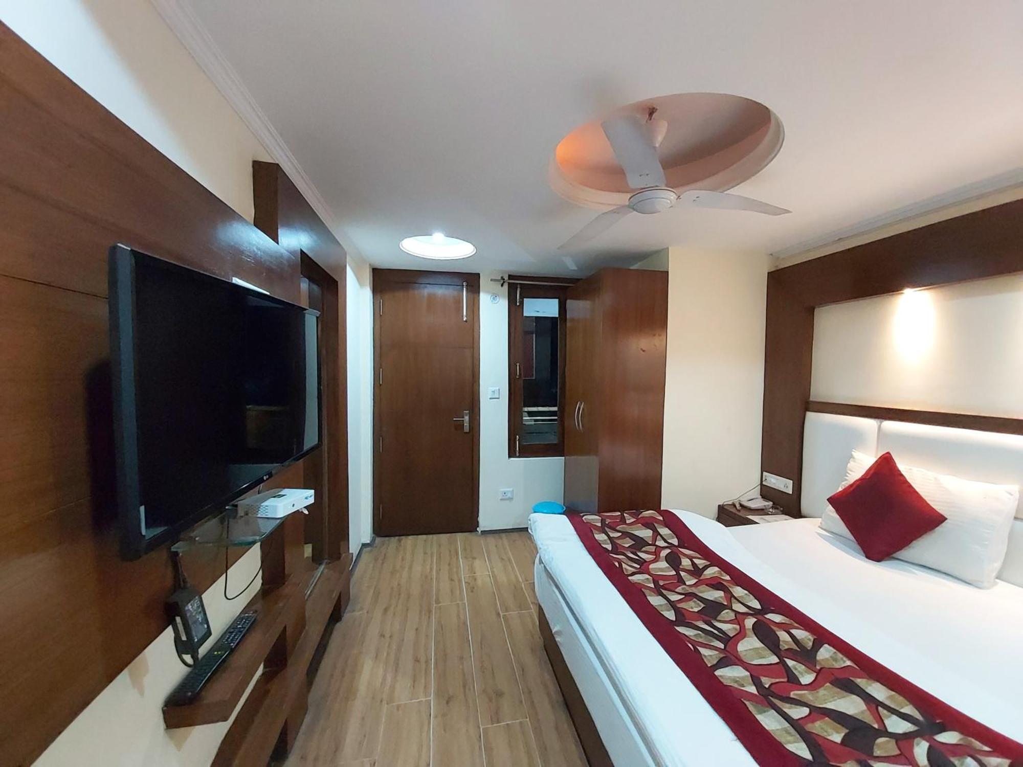 Goroomgo Moon Nainital Near Naini Lake - Parking & Lift Facilities -Hygiene And Spacious Room - Best Seller Exterior foto