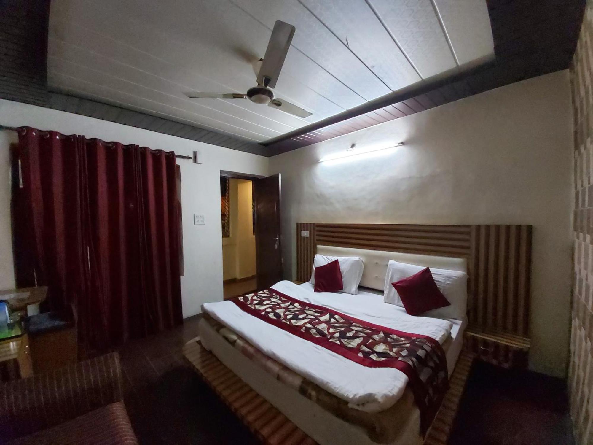Goroomgo Moon Nainital Near Naini Lake - Parking & Lift Facilities -Hygiene And Spacious Room - Best Seller Exterior foto